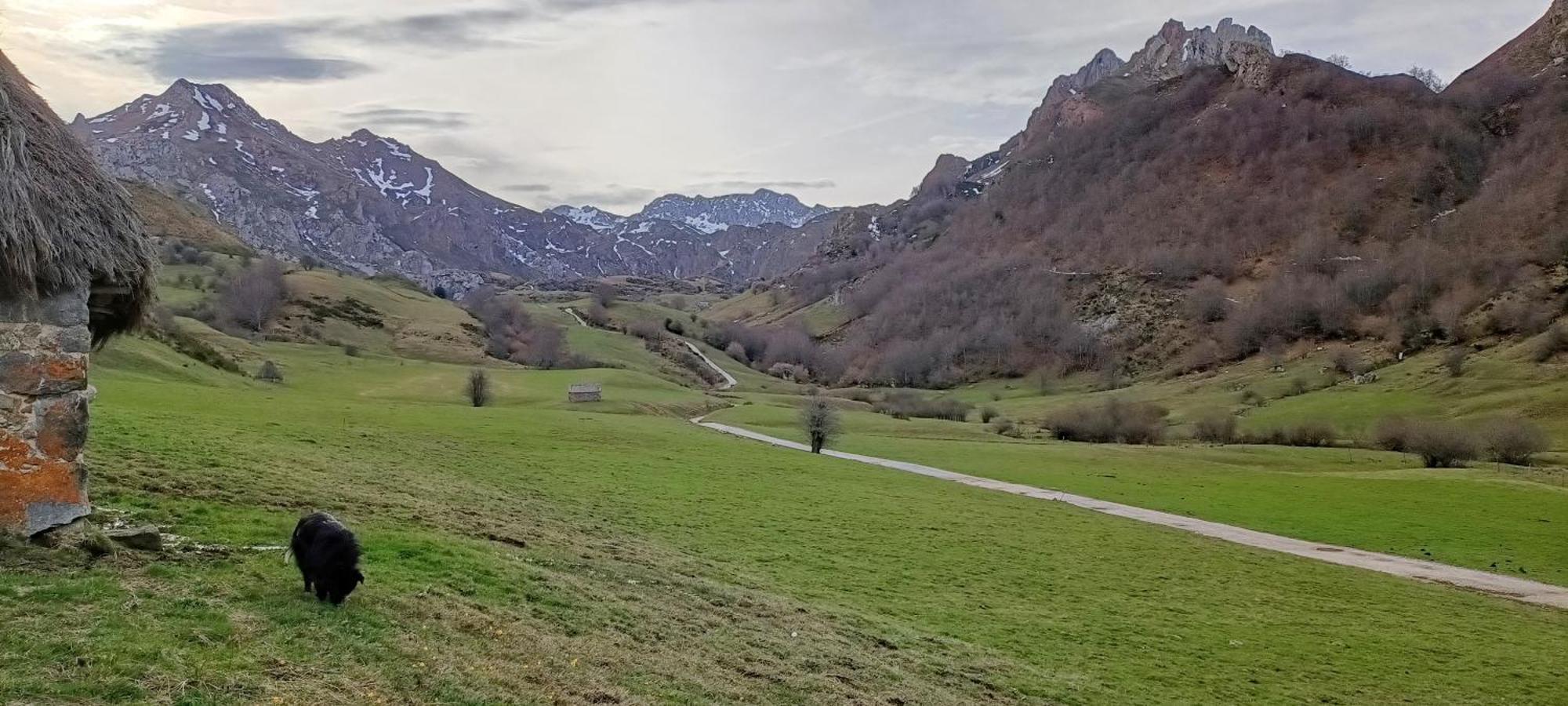 La Corona Del Auteiro Valle de Lago Exterior foto